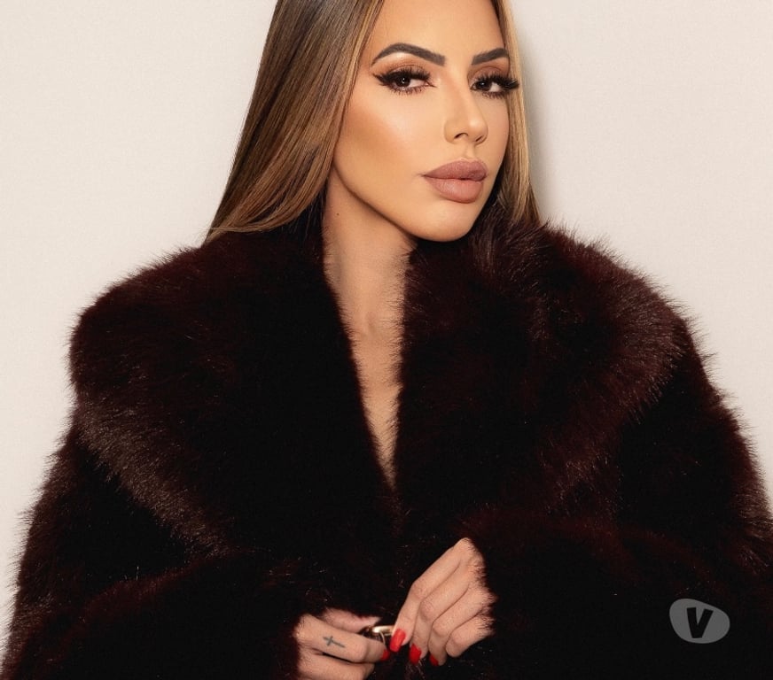 Escorts North West London Hendon Central Station - North West London - Photos for Scarlet ⚜️ Skinny Model