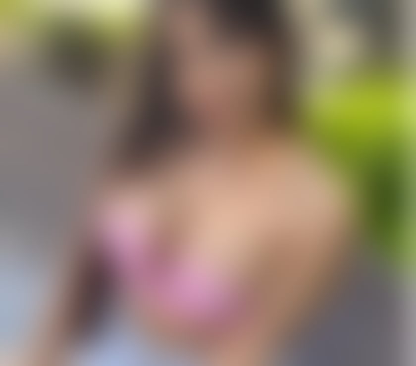 Photos for ANNA NEW 🍭OWO GFE🔝PARTY Bombshell