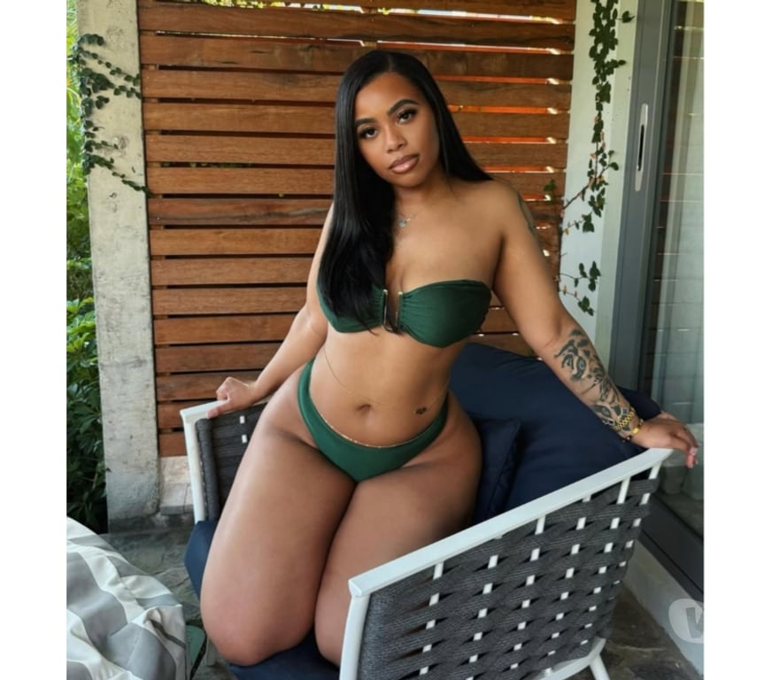 Escorts Bracknell Forest Bracknell - Bracknell Forest - Photos for PARTY-GIRL HOT 🔥 🥵 AND NAUGHTY AVAILABLE