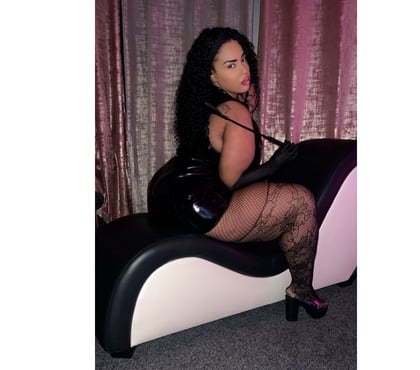 Escorts Coventry City Centre Coventry - Photos for 🍆🍑COLOMBIAN NEW IN TOWN XL ASS❤️‍🔥PARTYGIRL