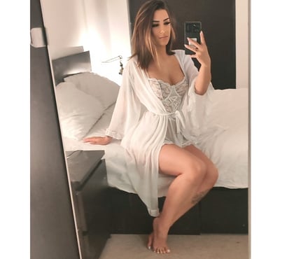 Escorts Canary Wharf East London - Photos for 💋 Luna 🎉 PARTY GIRL E14