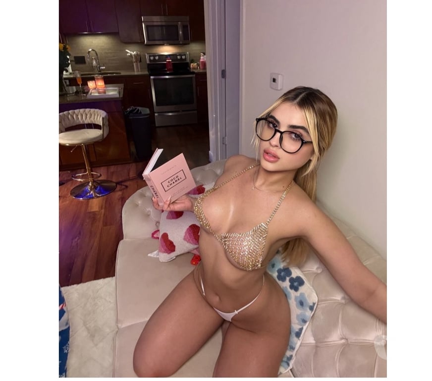 Escorts Surrey Guildford - Photos for ALICE ALL NATURAL 🎉🍑CALL ME NOW