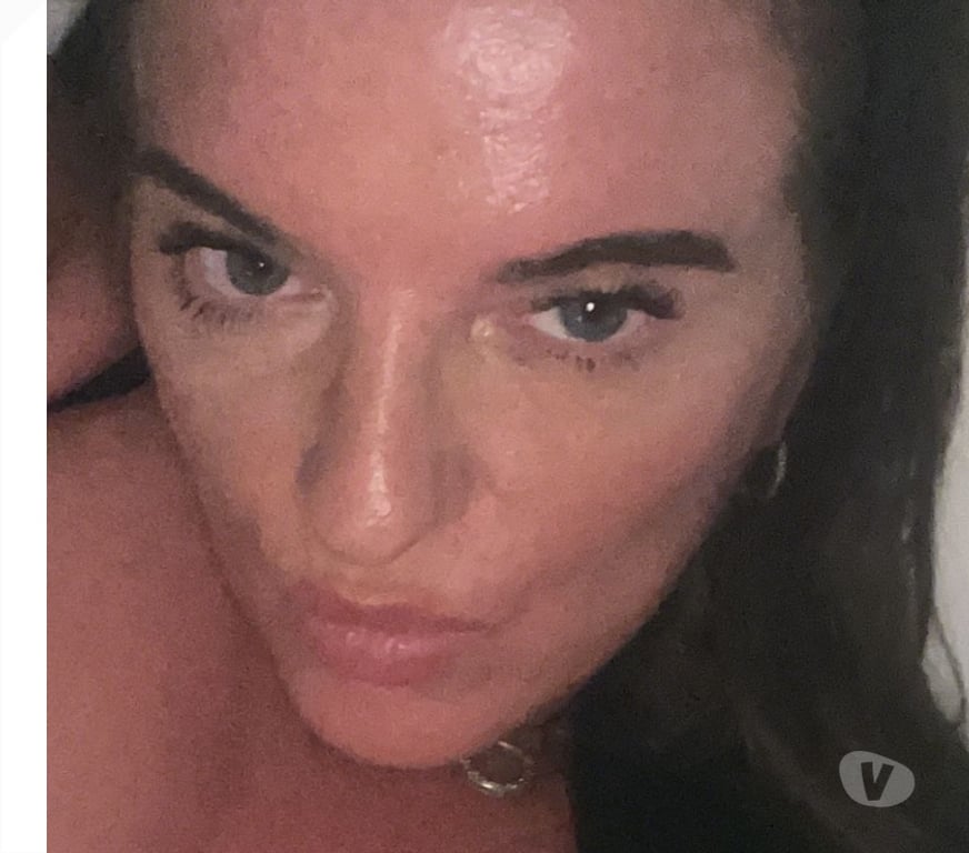 Adult Entertainment West Midlands Birmingham - Photos for Hot Busty MILF - online only