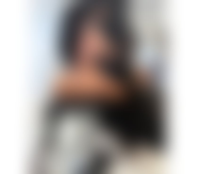 CHARMING HANNAH FEW DAYS IN TOWN 💖🥂