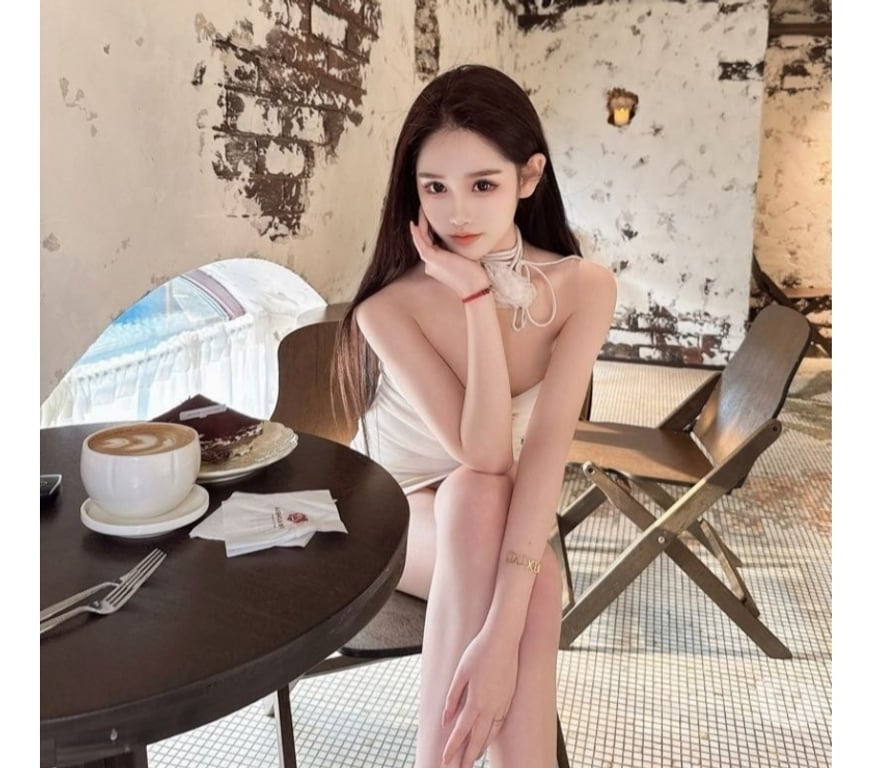 Escorts Surrey Runnymede - Photos for A Japanese GIRL, new in town, best NURU massage,