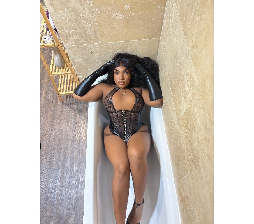 Trans Escorts South East London Croydon - Photos for Gabi BRAZILIAN 🇧🇷 pic real