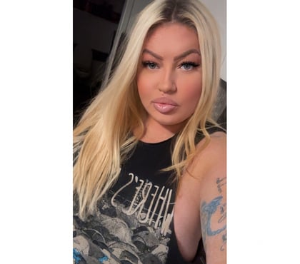 Escorts Aldershot Rushmoor - Photos for Busty Maggie Milf One ☝🏻 week Aldershot 🫶🏻😄