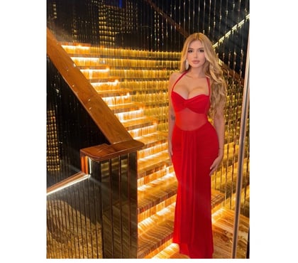 Photos for Latina 🍑 party girl 🥳🥳🥳🥳