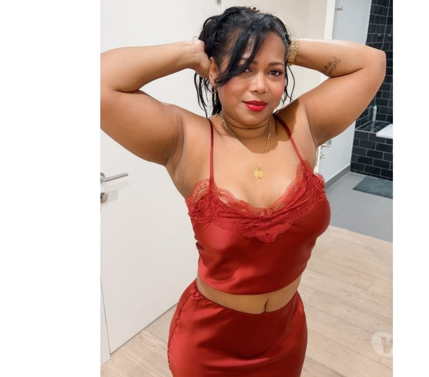 Escorts East London Bow Church - DLR Station - East London - Photos for Very hot Latina in Bow