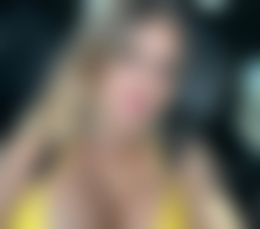 LIA your Brazilian PARTY girl 🍾 🇧🇷💯 REAL