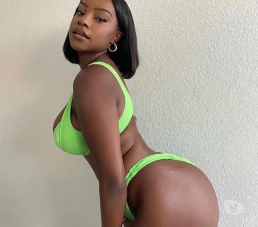 Escorts North West London Hendon Central Station - North West London - Photos for Pamela latina Real photo