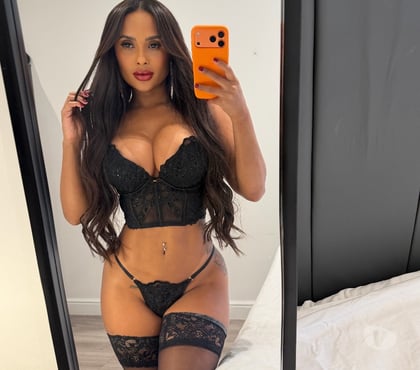 Escorts and Massages Brunswick Business Park Liverpool - Photos for Isa your girlfriend