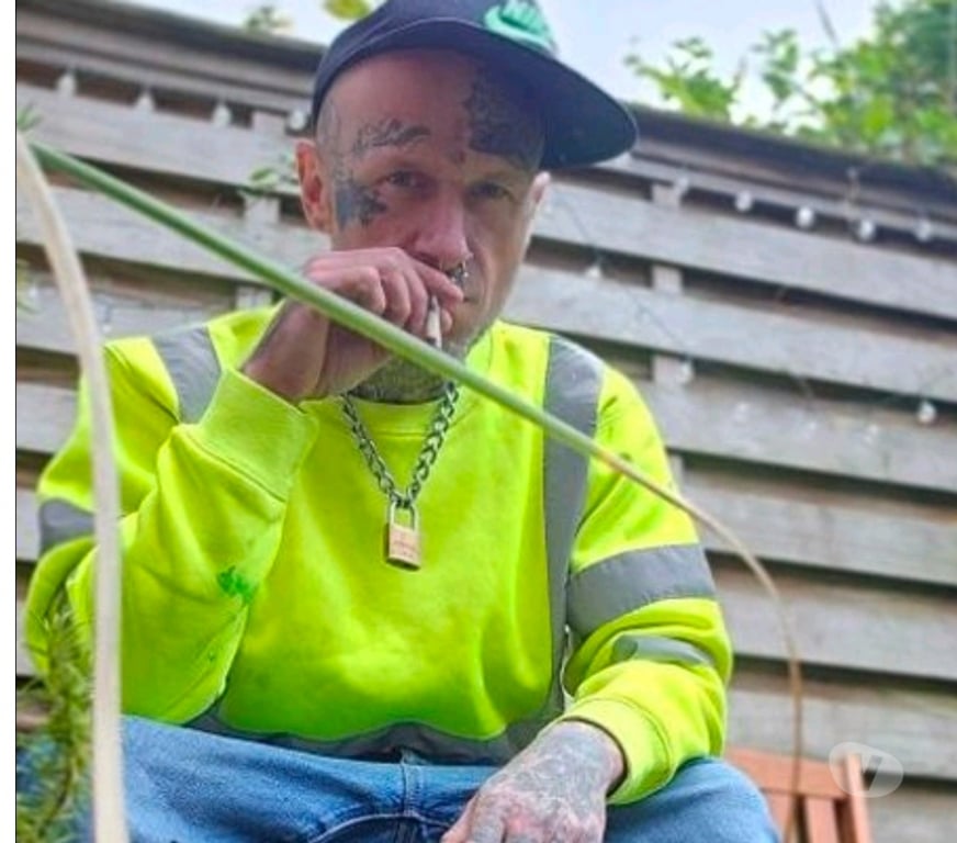  Gay massage Wiltshire Salisbury - Wiltshire - Photos for Experienced. Discreet. Unrushed.