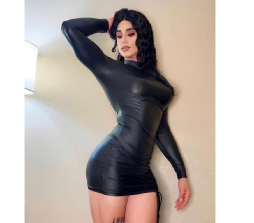 Trans Escorts Slough Slough Town Centre - Slough - Photos for 🔥HUNG DOM Latina Elegant & Discreet Companion 🔥🔥