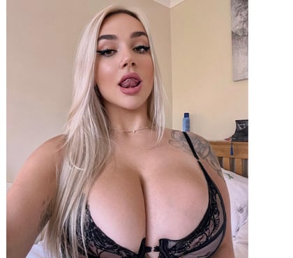  Escorts Manchester City Centre Manchester - Photos for 💋THE BEST LATINA IN TOWN LUA😍