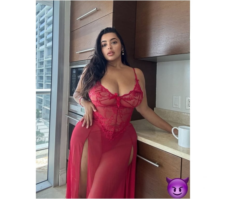 Escorts South East London Bromley - Photos for Juli best company for you🥳🥳not rush service