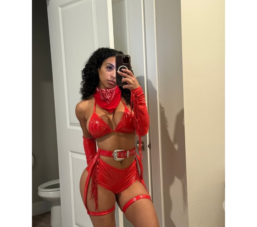 Escorts West Yorkshire Leeds - Photos for BROWN GIRL,I’m Dandara is my first time here 💘LS12