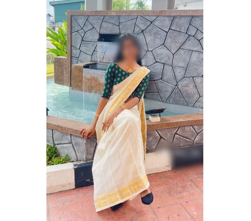 Escorts East London Redbridge - East London - Photos for Vhinya Tamil Indian Mauritius Girl in Ilford