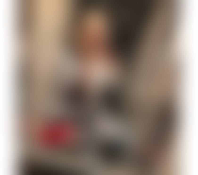 Escorts Derbyshire High Peak - Photos for BLONDE BOMBSHELL-PARTY WOMAN