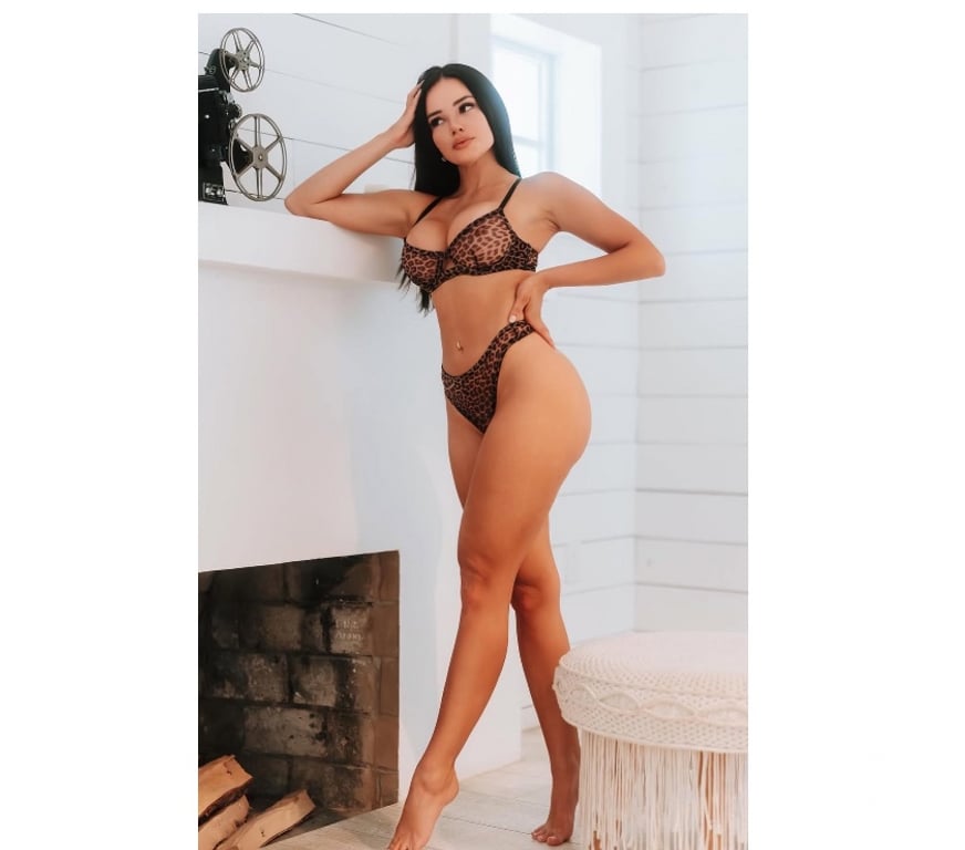 Escorts South Yorkshire Sheffield - Photos for 🇧🇷SEXY BRAZILIAN VICK HOT PARTYGIRL❤️