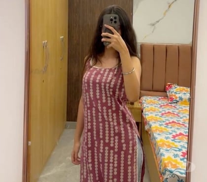  Escorts Aldgate East Station East London - Photos for Priyaa Indian 🇮🇳 E1