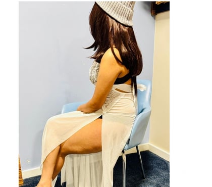  Escorts Aldgate East Station East London - Photos for 🔥NEW Kira hottest in town 🇮🇳