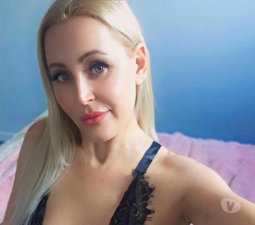 Adult Entertainment Shropshire Telford and Wrekin - Photos for Mature blonde Queen