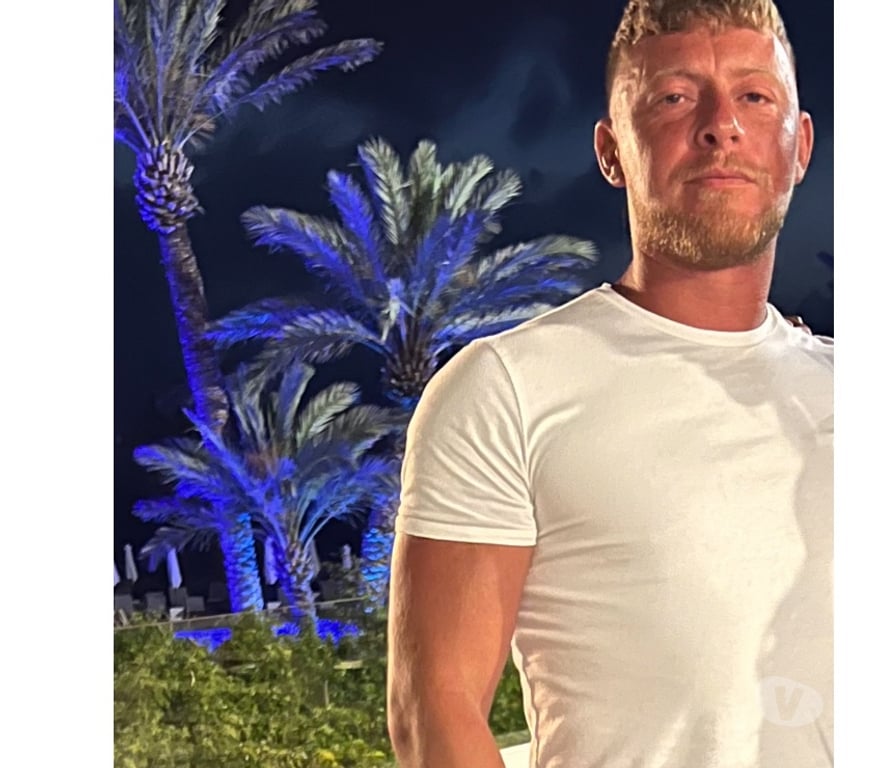 Adult Entertainment Central London Knightsbridge - Central London - Photos for Muscular Tradie DILF 💪🏻Ready for 1-1 vid calls 🎥