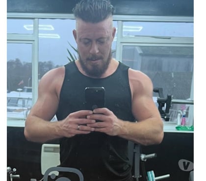 Adult Entertainment Knightsbridge Central London - Photos for Muscular Tradie DILF 💪🏻Ready for 1-1 vid calls 🎥