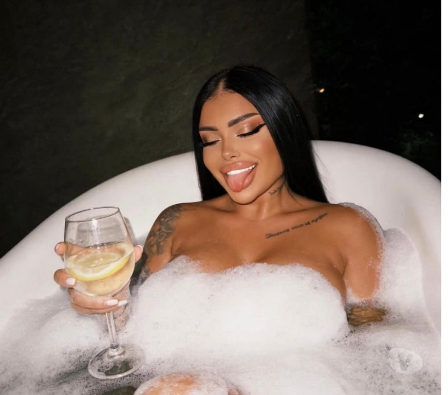 Escorts Slough Slough Town Centre - Slough - Photos for Luxury Escort Sara New in Town