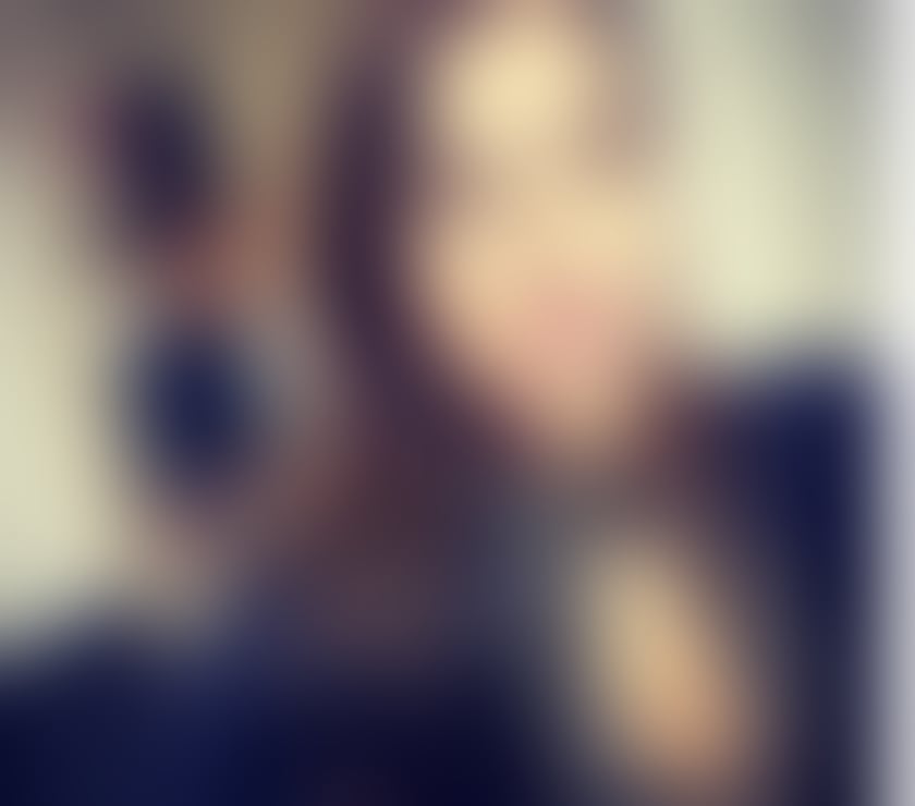 Escorts Surrey Spelthorne - Photos for Laura few days!!