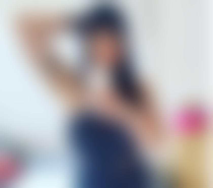 Escorts Surrey Spelthorne - Photos for Laura few days!!