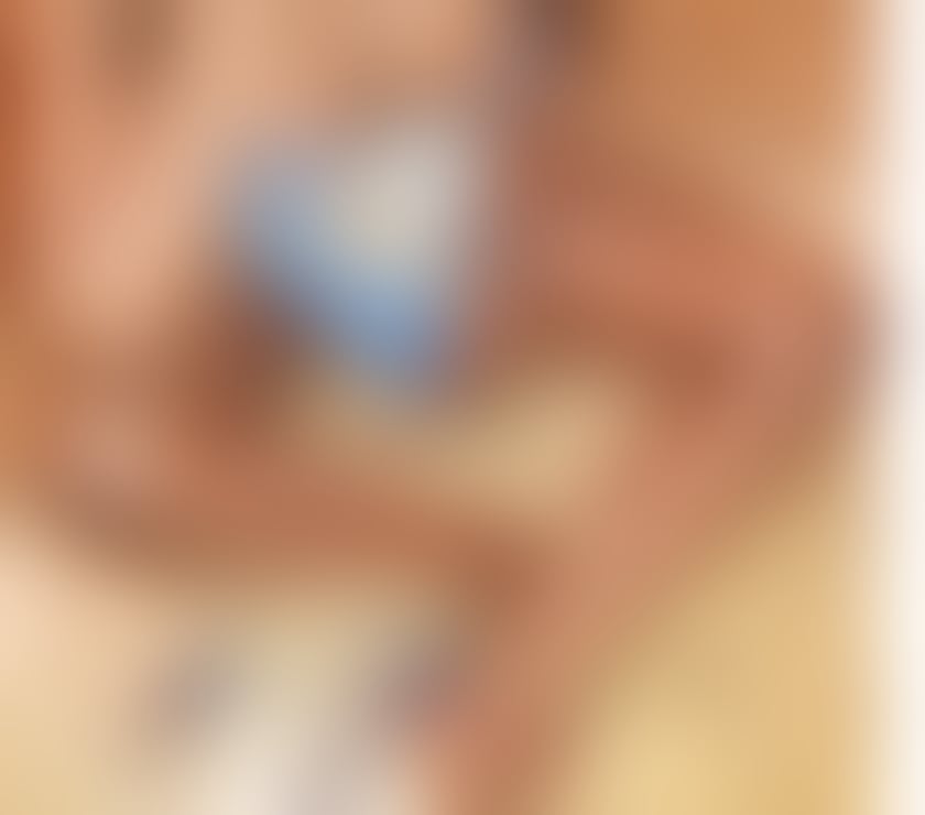 Escorts Lincolnshire North Kesteven - Photos for Allure K Busty,Tall Elegant Mature Classy Lady.