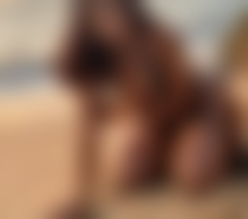 I'm an extrovert and I like to party🥂☀️