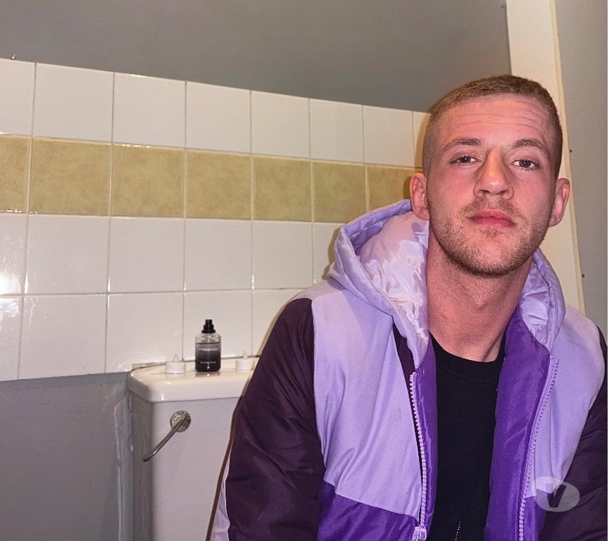  Gay massage Cardiff Cardiff City Centre - Cardiff - Photos for Welsh Bottom Lad