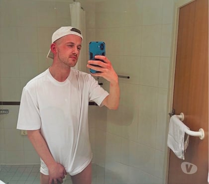  Gay massage Cardiff City Centre Cardiff - Photos for Welsh Bottom Lad