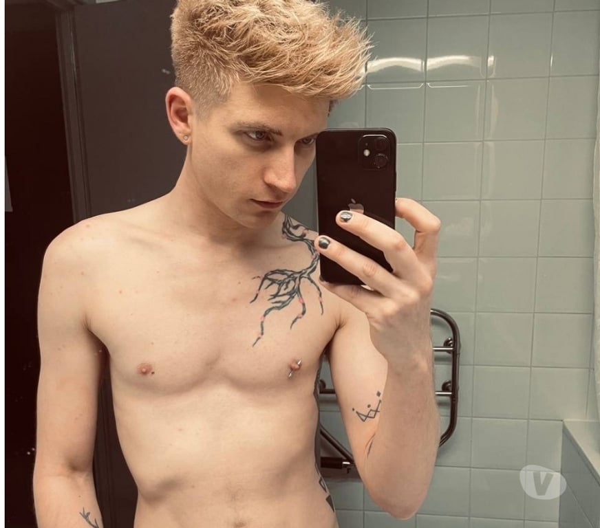  Gay massage Derbyshire Chesterfield - Photos for Eager to Please