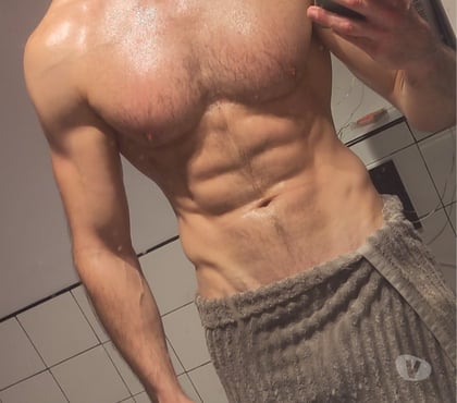 Escorts Derby City Centre Derby - Photos for Professional Male Companion in East Midlands