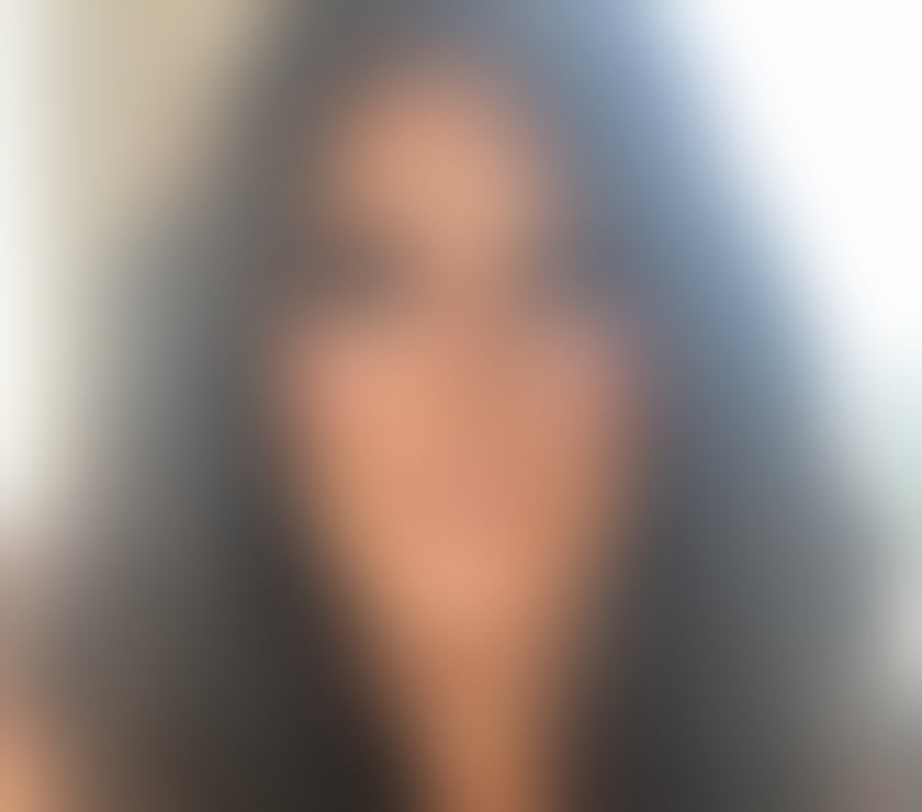 Trans Brondesbury Station North West London - Photos for BACK TO LONDON!!Really hot girl with Big surprise