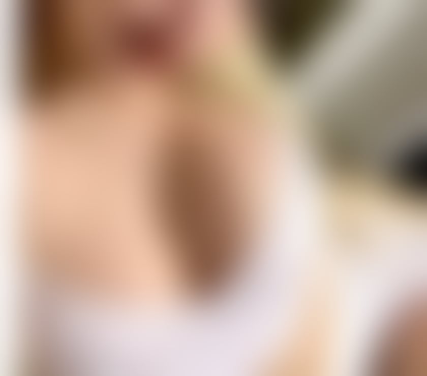 Escorts Surrey Reigate and Banstead - Photos for BEST SERVICII NEW IN TOW❤️PARTY🥂OUTCALL ONLY