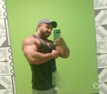 straight welsh gentleman available for your needs