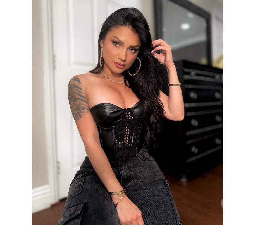 Escorts Kent Ashford - Photos for Karina new girl incall &Outcall