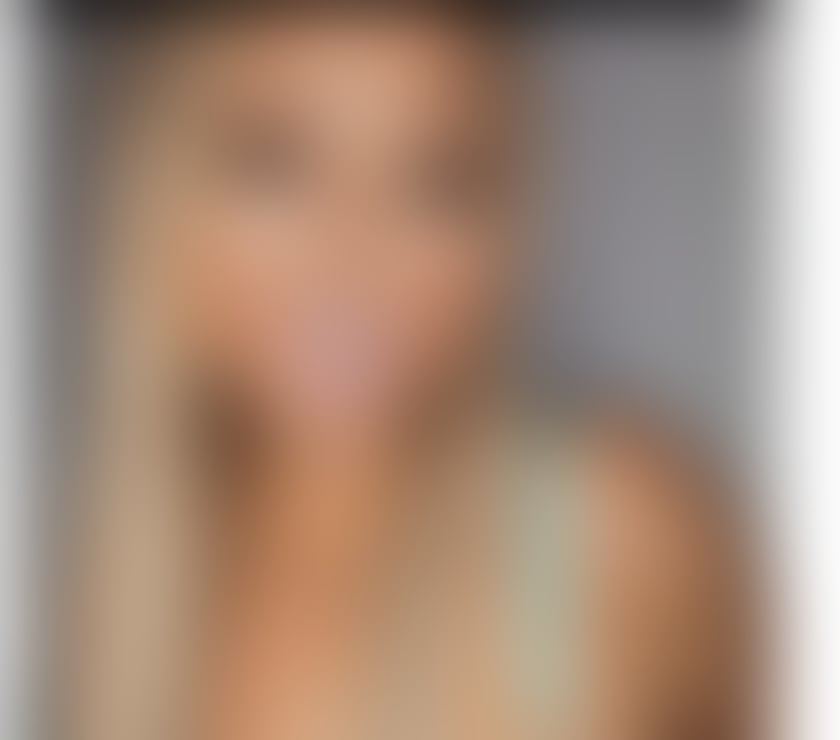 BRITISH 🇬🇧 CURVY 🔥 BLONDIE 😜