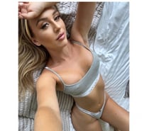 New in town party girl