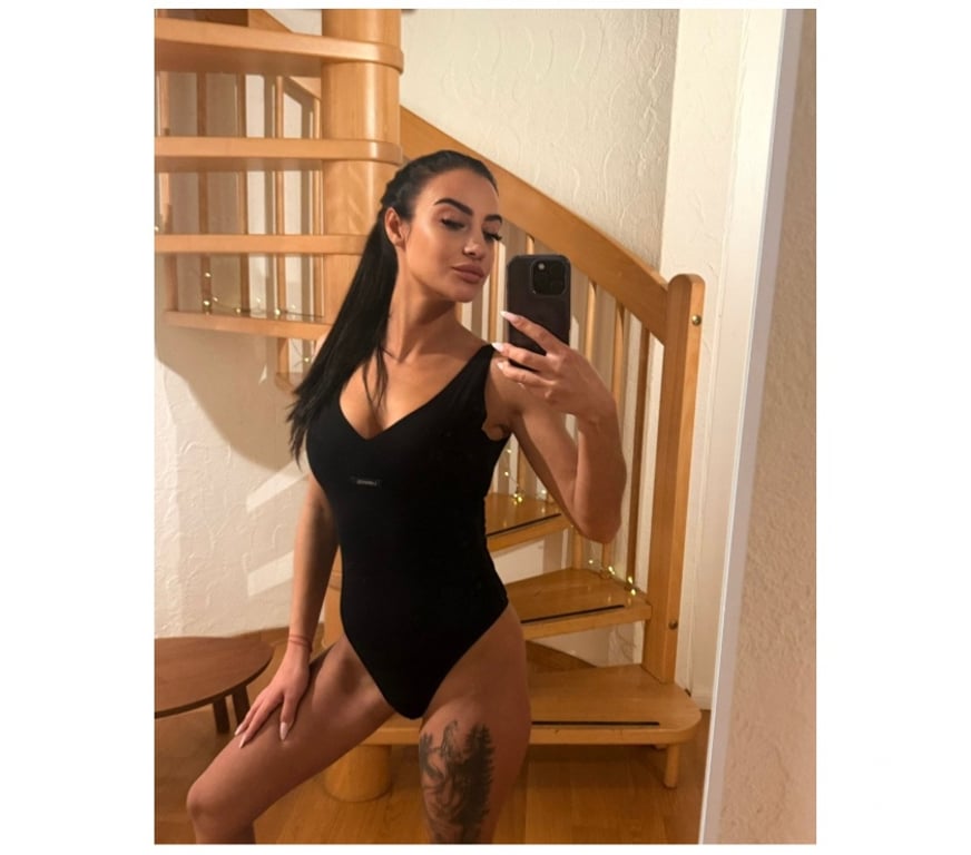 Escorts Ealing Northolt Station - Ealing - Photos for Hello babe 😘💕💕💕