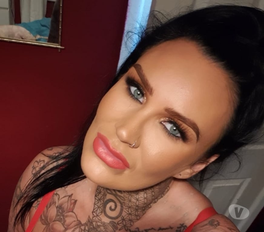 Escorts Greater Manchester Oldham - Photos for ENGLISH, GFE,MILF,SWEEDISH MASSAGE,DOMINATION