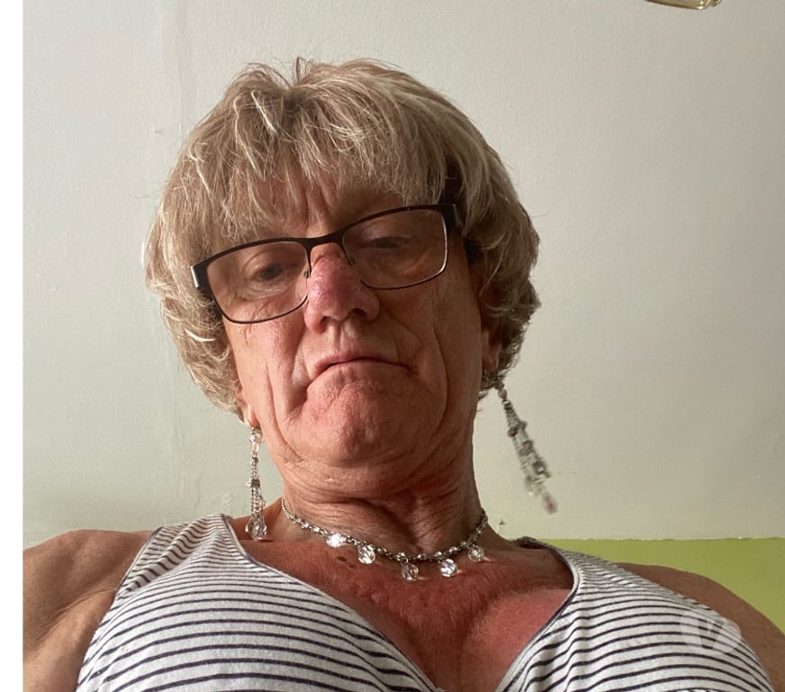 Gay Dating Devon Exeter - Photos for I am looking for a top to go with my bottom