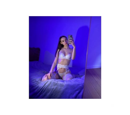 Skinny Escorts & Erotic Massage Barking Barking and Dagenham - Photos for Maia skinny girl here x