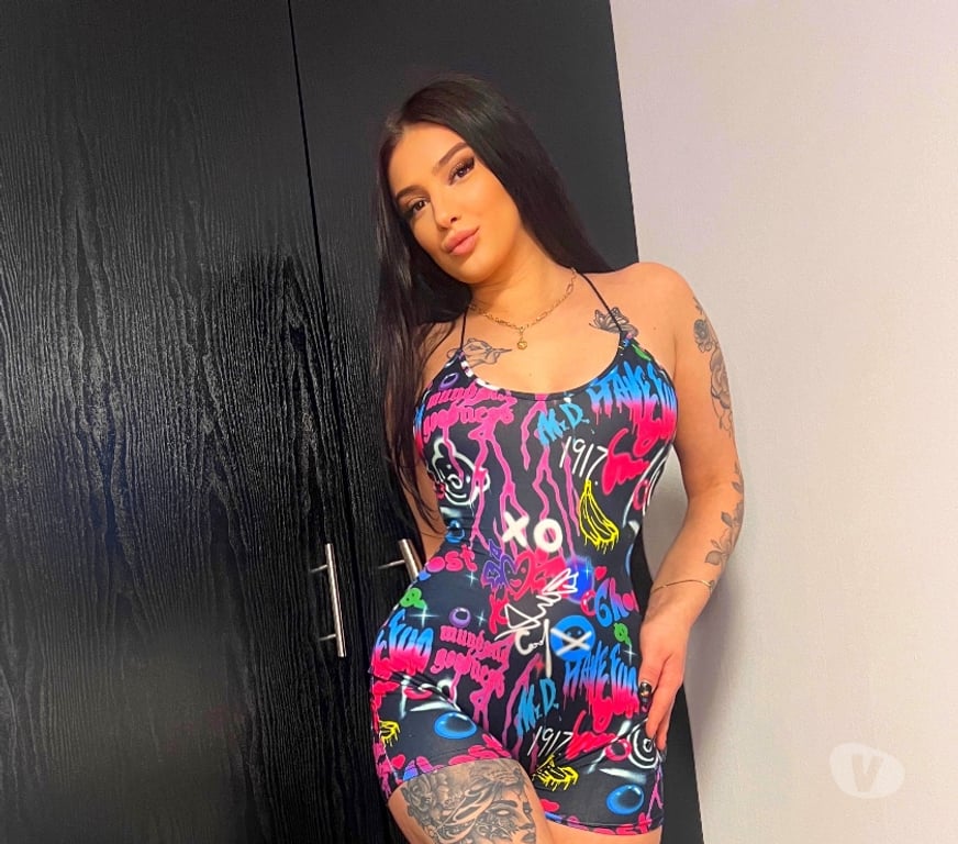 Escorts Lincolnshire South Holland - Photos for 🍒LAURA🔝SWEET 🍭 NAUGHTY 🔝 BRUNETTE🔝NO RUSH💯