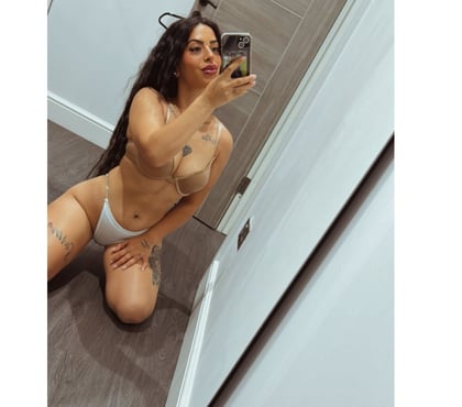  Escorts & Erotic Massage Luton Town Centre Luton - Photos for Anne❤️‍🔥PARTY GIRL🍾🥂NEW GIRL IN TOWN😘